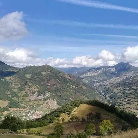 Asturias Boho Chic 公寓